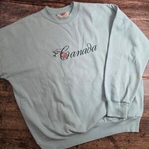 EMBROIDERED Canada Sweatshirt Womens XL Mint Green Oversized Hummingbird Vtg